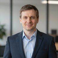 Максим Волков